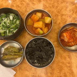 동이옥 사진