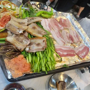 빛나는미나리식당 사진