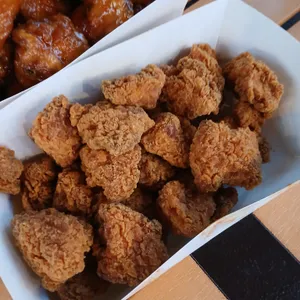 호식이두마리치킨 사진