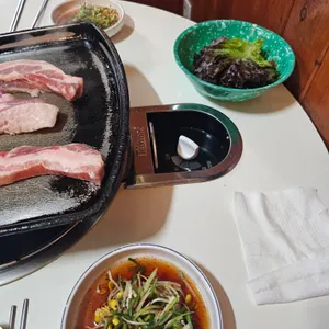돈조세 사진