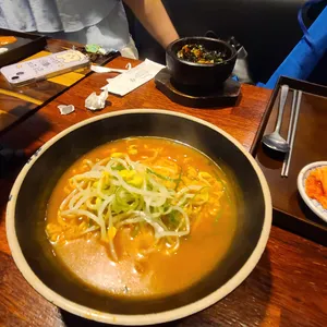 신세카이 사진