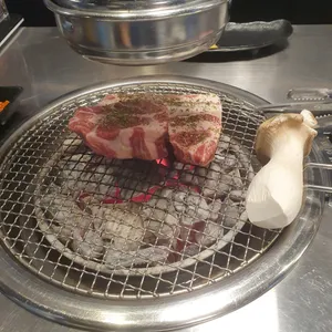 두건쓴형제 사진