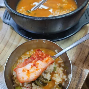 동나무집 사진
