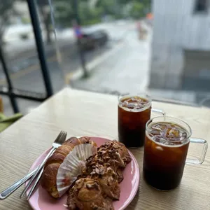 라디오엠 핑크버터 사진