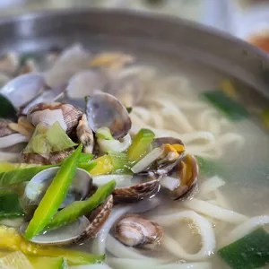 청솔칼국수 사진