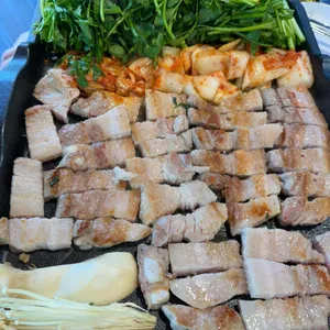 약초명가 산양삼요리전문점 사진