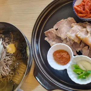 산아래메밀집 사진