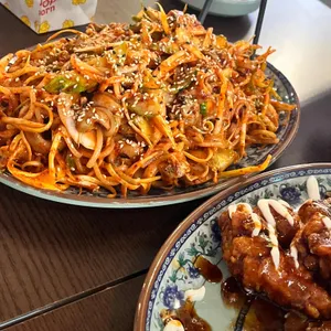 얼맥당 사진