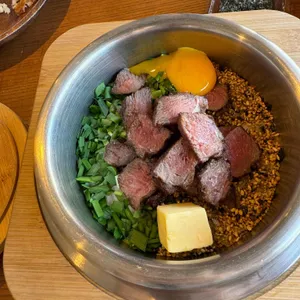 아뜨뜨 사진