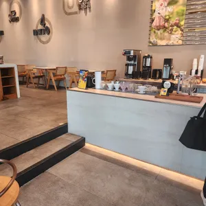 커피앳웍스  리뷰 사진