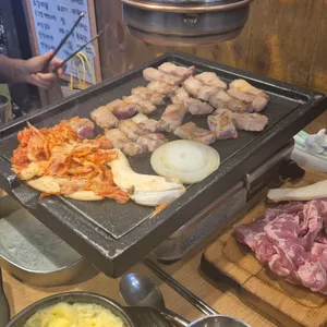 익선세겹살 사진