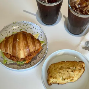 김성민커피 브라운 사진
