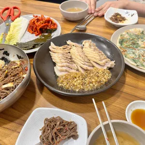 정원마늘보쌈 사진