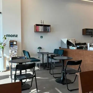 몬즈 리뷰 사진