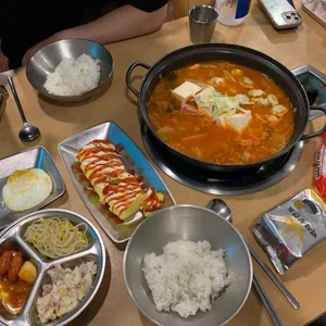 고기반햄반김치찌개&김치찜 수유본점 사진