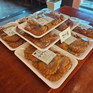 장인더 사진