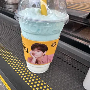 컴포즈커피 사진