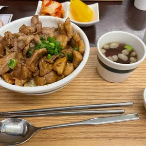 핵밥 사진