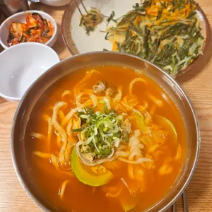 라은국수 사진