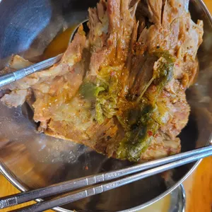장수감자탕 사진