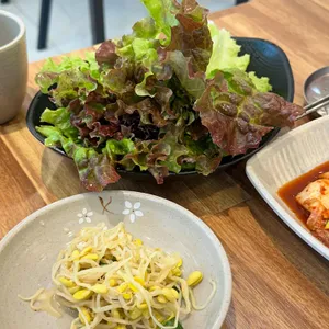 솥뚜껑오리주물럭 사진