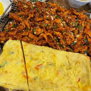 나으리 숯불닭발 사진