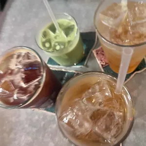 비하인드 사진
