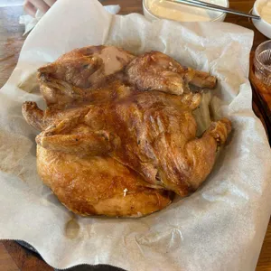 참나무숯불통닭 사진