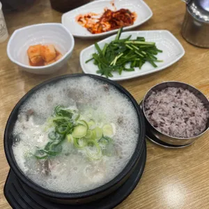 동춘사골순대국 사진