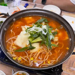 죽변항자매막회 사진
