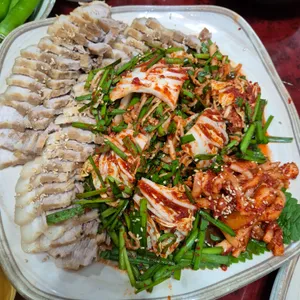 조방탱탱족발 사진