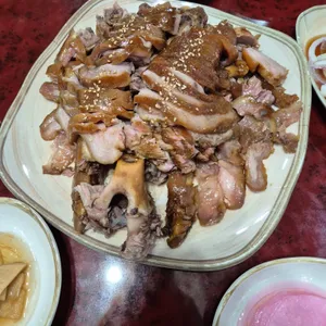 조방탱탱족발 사진