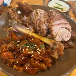가장맛있는족발 사진
