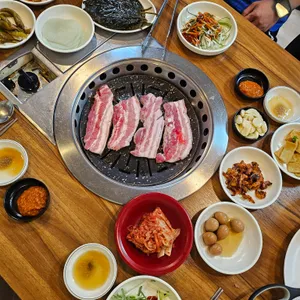 삼용이네 생삼겹살 사진