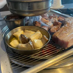 돈멜 사진