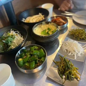 돈멜 사진