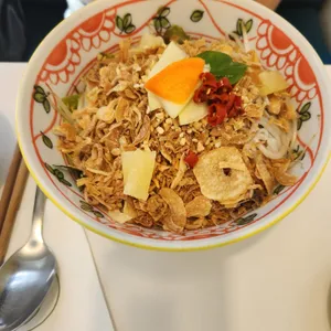 우엔 사진