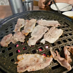 육제곱 사진