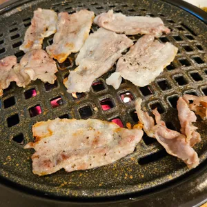 육제곱 사진