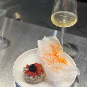 디오 사진