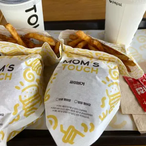 맘스터치  사진