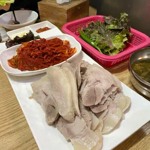 장군보쌈족발 사진