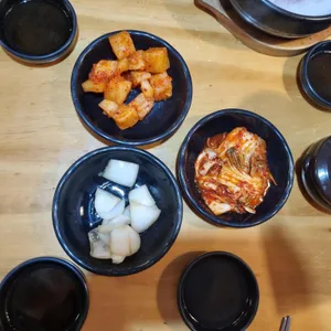 백년육일집 사진