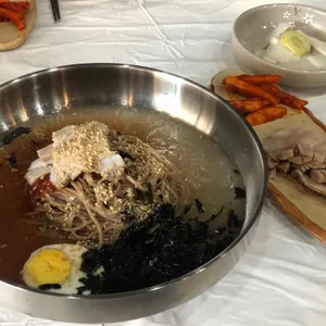 육달 막국수 사진