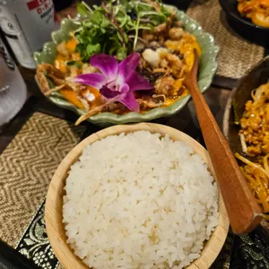 반피차이 리뷰 사진