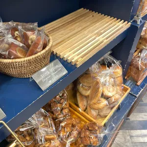 봉주르마담 사진