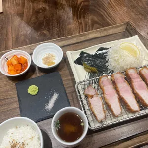 돈카츠인정 사진