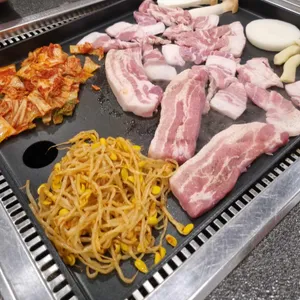 남진식당 철판삼겹살 닭도리탕 사진