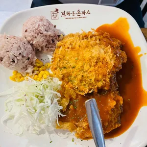 브라운돈까스 강남 포스코점 사진