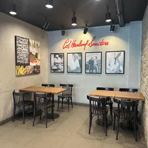 KFC 노량진역 리뷰 사진